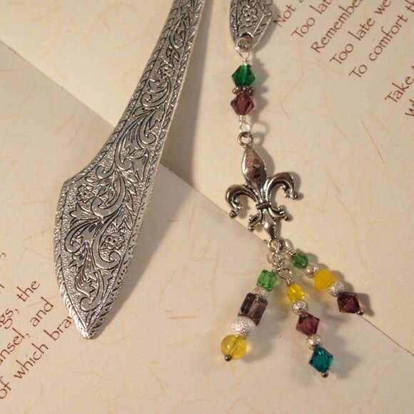 Mardi Gras Bookmark Fleur De Lis Bookmark Dangle Beaded Phoenix Tail Page Saver - Picture 7 of 9